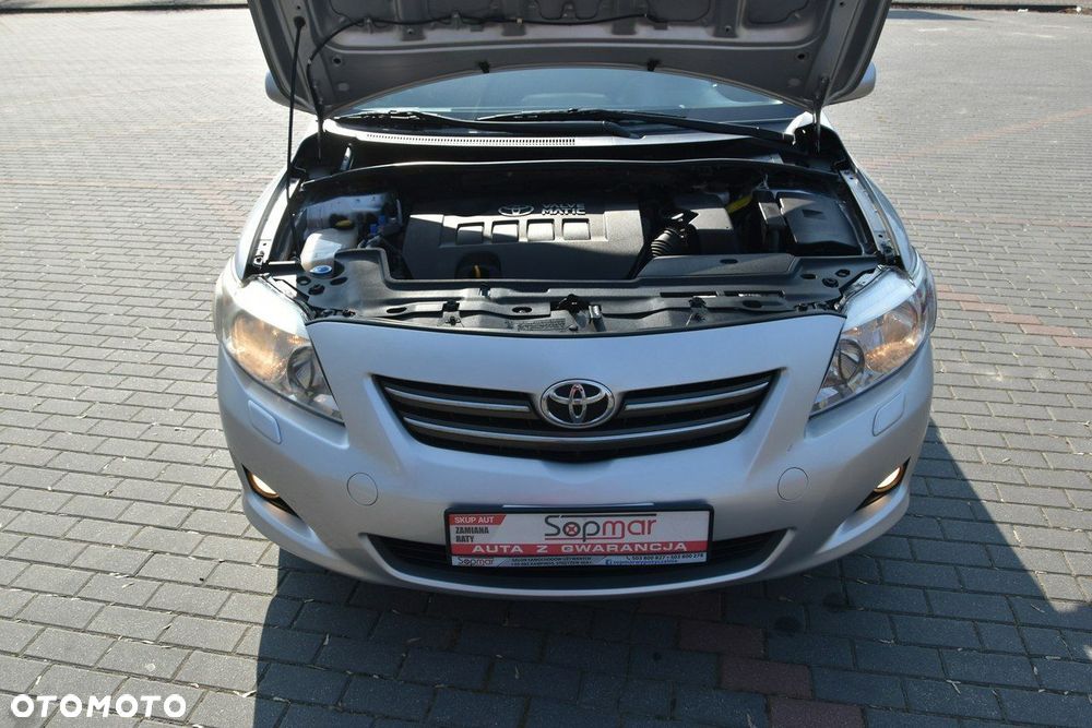 Toyota Corolla - 22