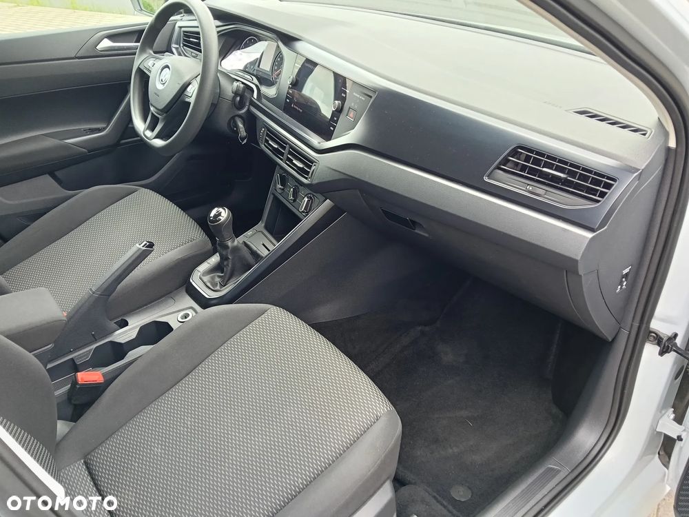 Volkswagen Polo 1.0 ACTIVE - 13