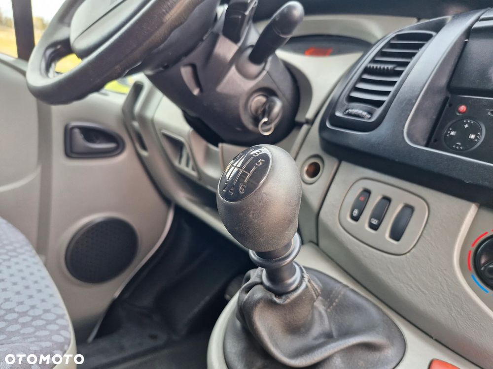Renault TRAFIC - 17