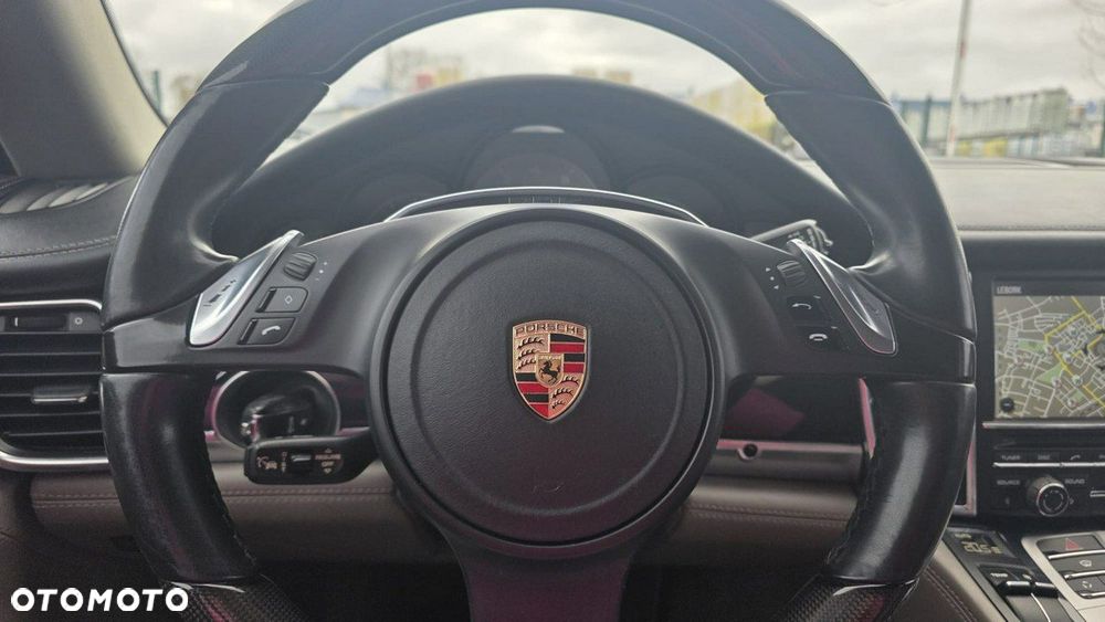 Porsche Panamera - 11