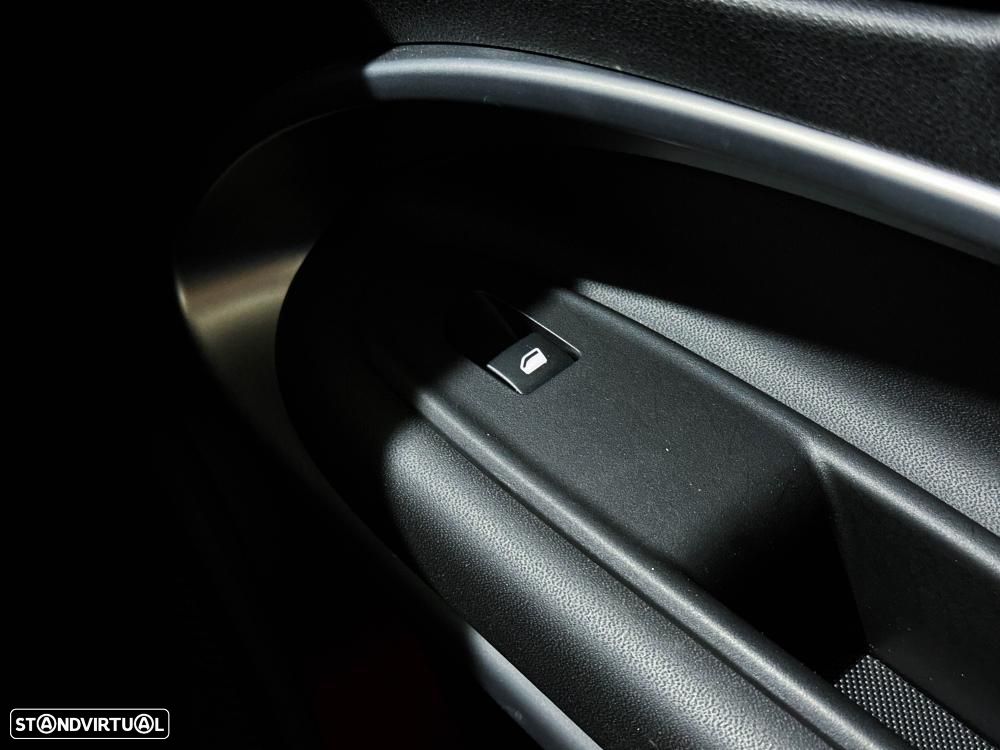 Jeep Avenger 54 kWh 1st Editon - 31