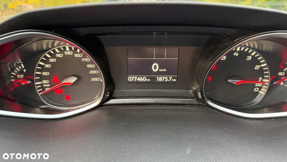 Peugeot 308 1.2 PureTech GPF Allure Pack S&S - 32