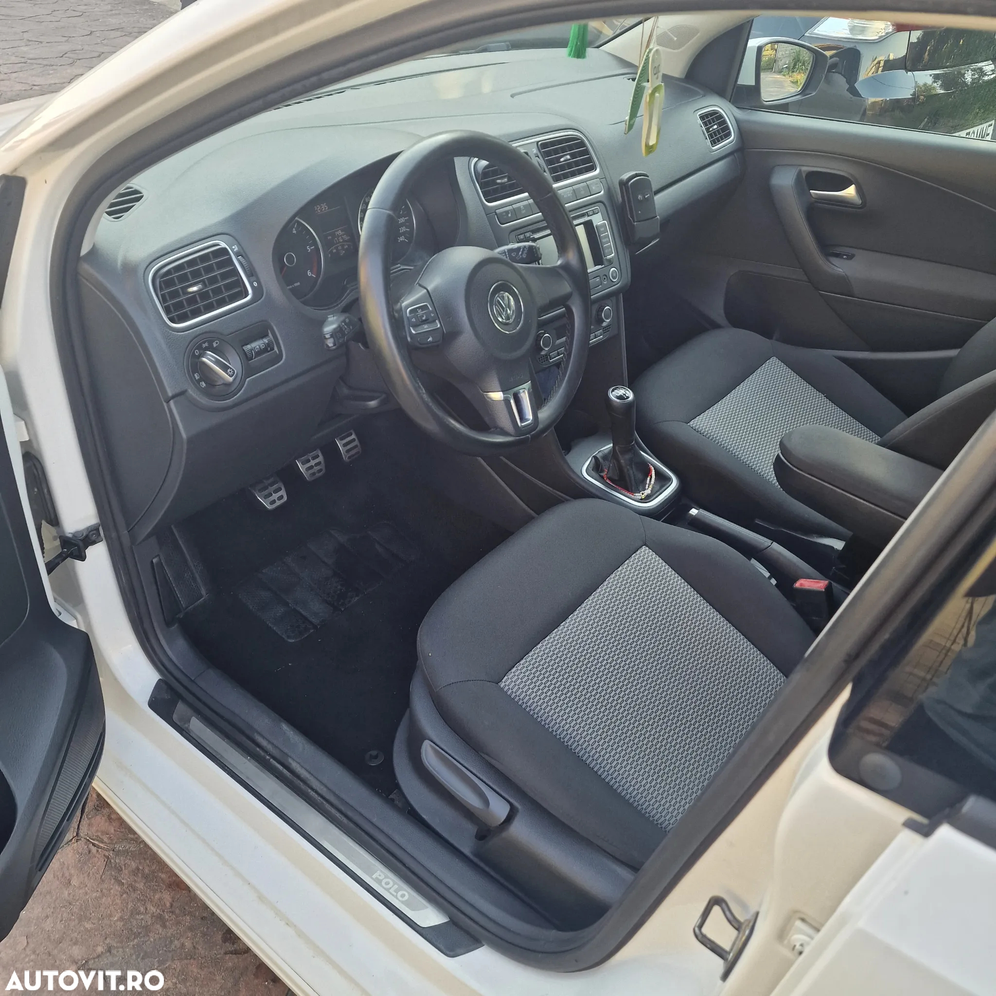 Volkswagen Polo - 4