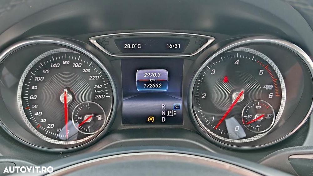 Mercedes-Benz CLA 200 d 7G-DCT AMG Line - 32