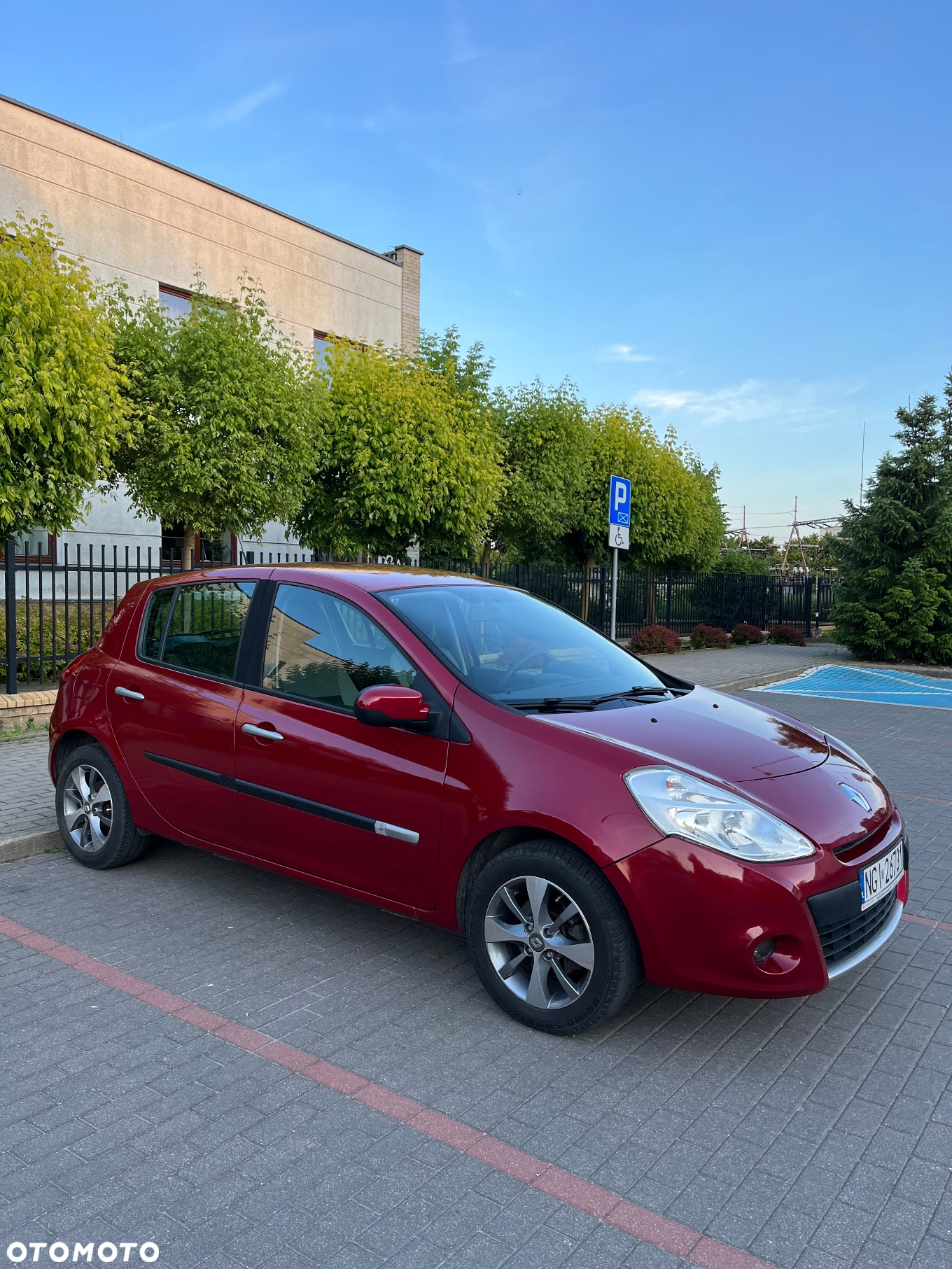 Renault Clio 1.2 16V Authentique - 6