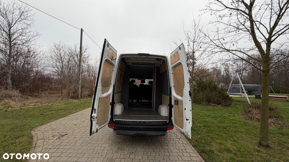 Mercedes-Benz Sprinter - 19