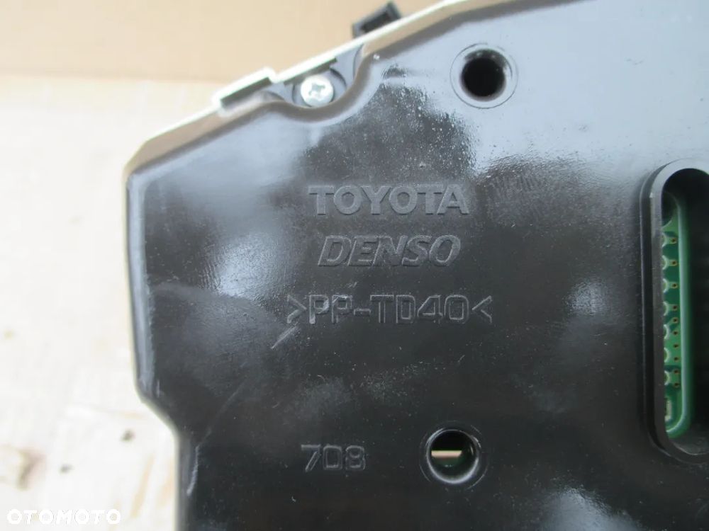 Licznik zegar YARIS II 83800-0D690D - 3