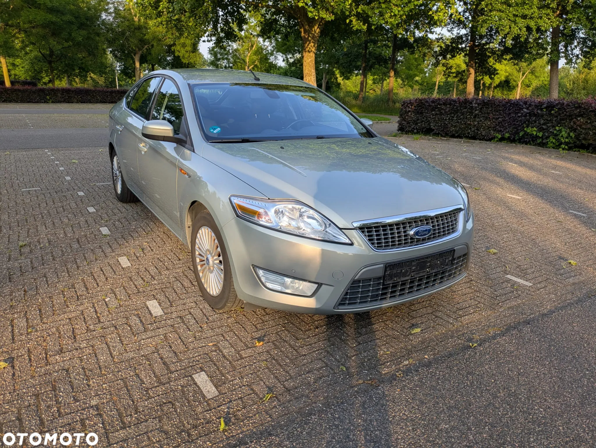 Ford Mondeo 2.0 Ghia - 3