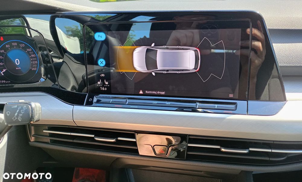 Volkswagen Golf - 16
