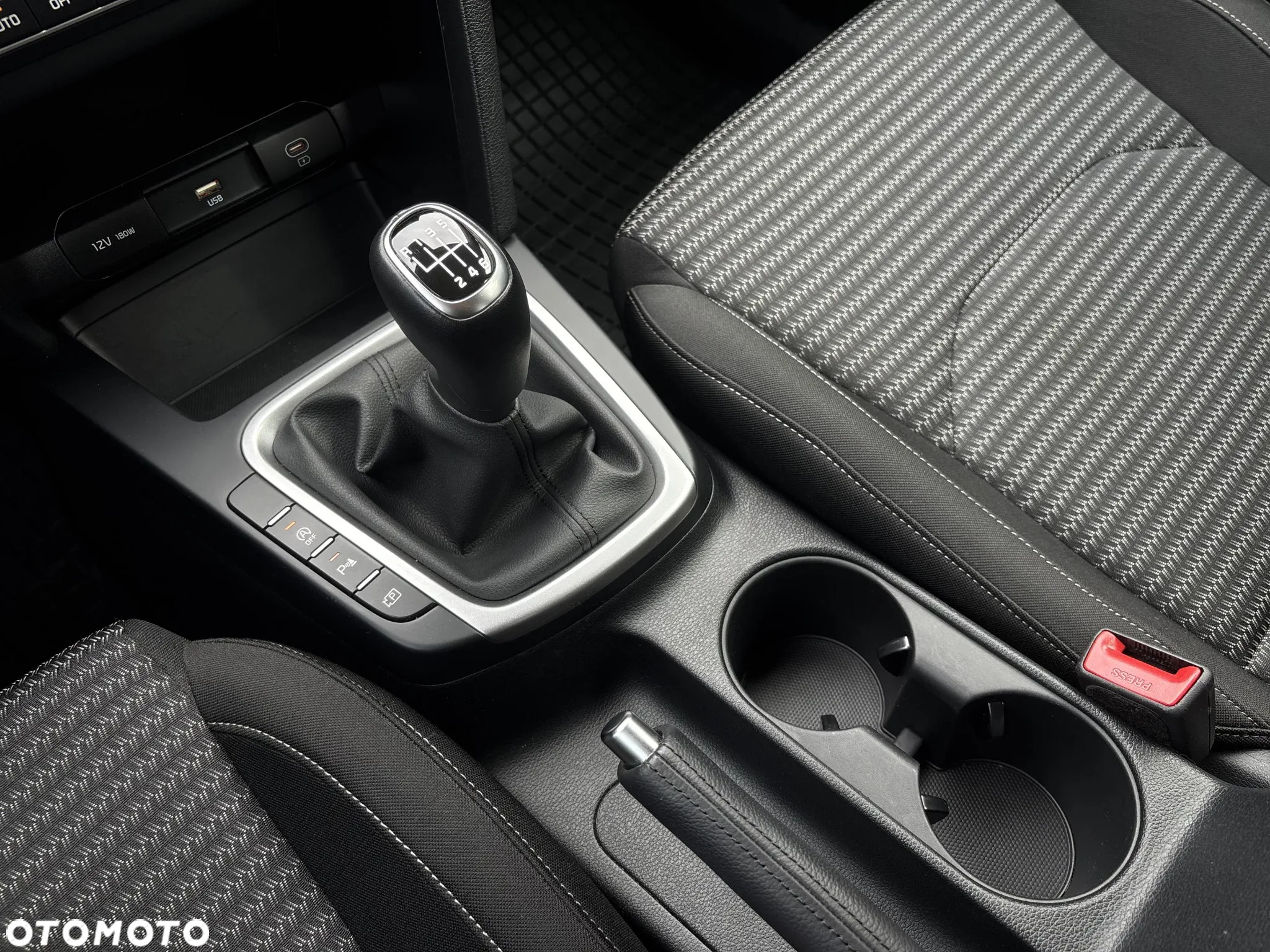Kia Ceed 1.5 T-GDI M - 15