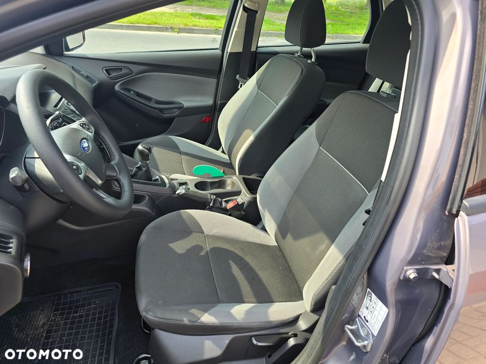 Ford Focus - 11