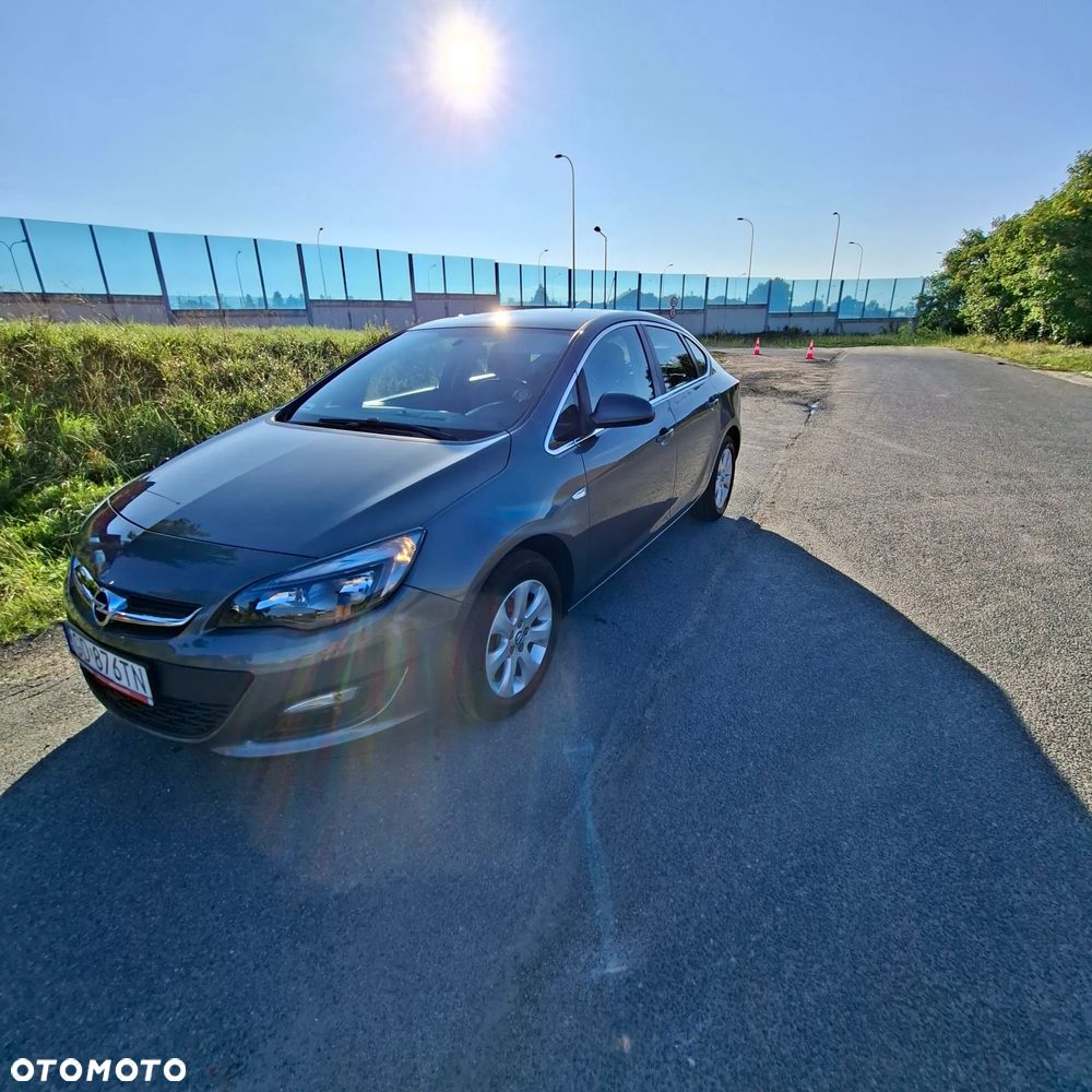 Opel Astra - 14