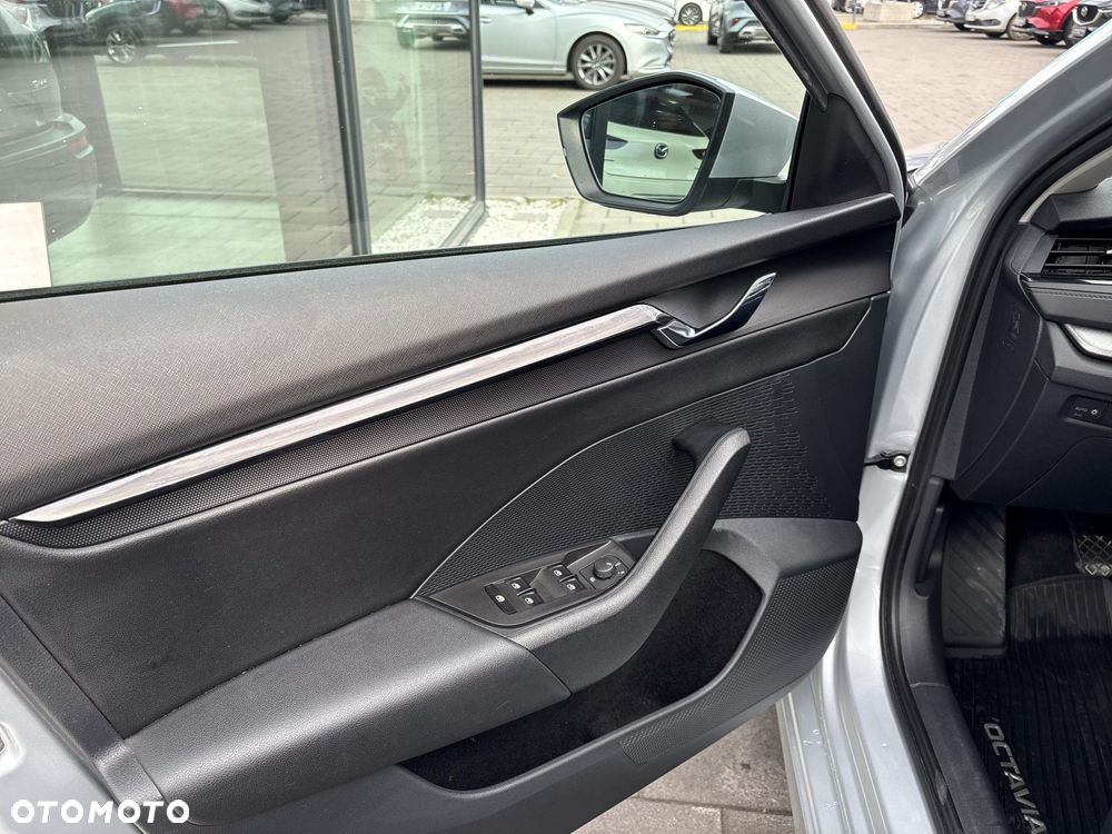 Skoda Octavia 1.5 TSI ACT Ambition - 10
