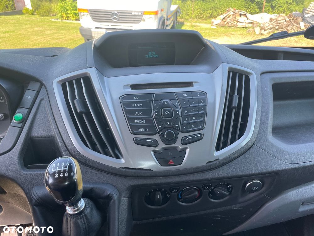 Ford TRANSIT 2,2 TDCI 155 KM DOKA 7 OSOBOWA BLIŻNIAKI DO 3,5T - 18