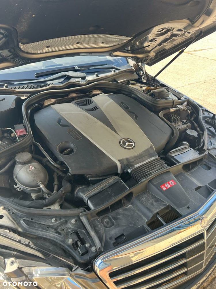 Mercedes-Benz Klasa E - 8
