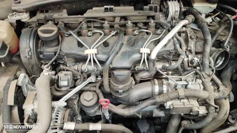 Motor volvo XC70 185cv D5244T - 1