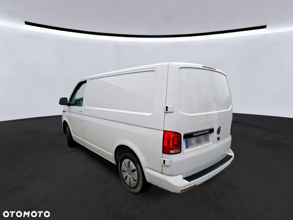 Volkswagen Transporter - 4