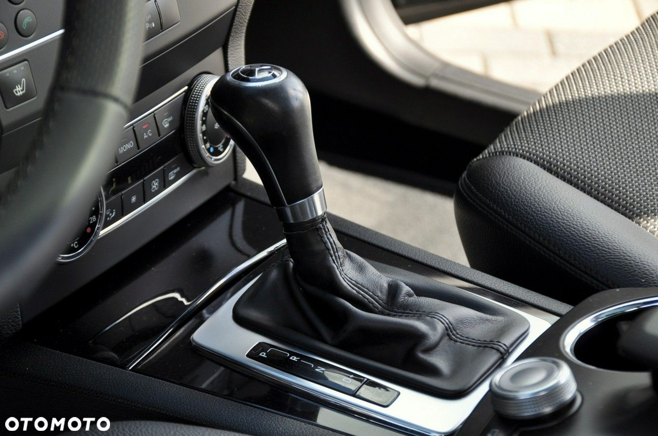 Mercedes-Benz GLK - 35