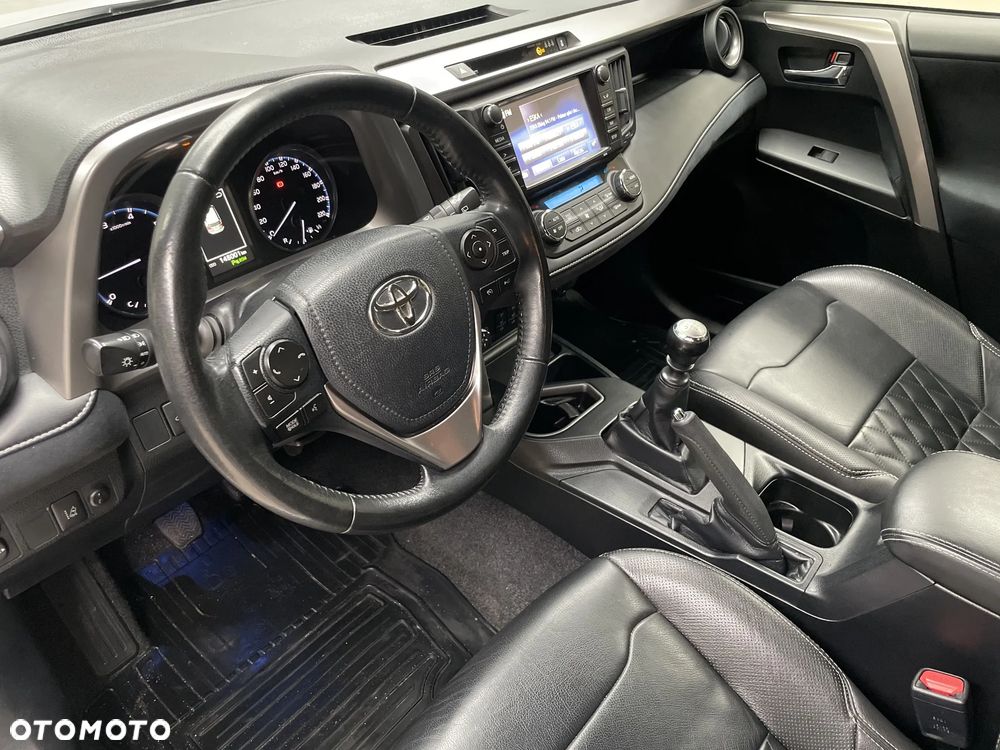 Toyota RAV4 2.0 D-4D Premium 4x2 - 9