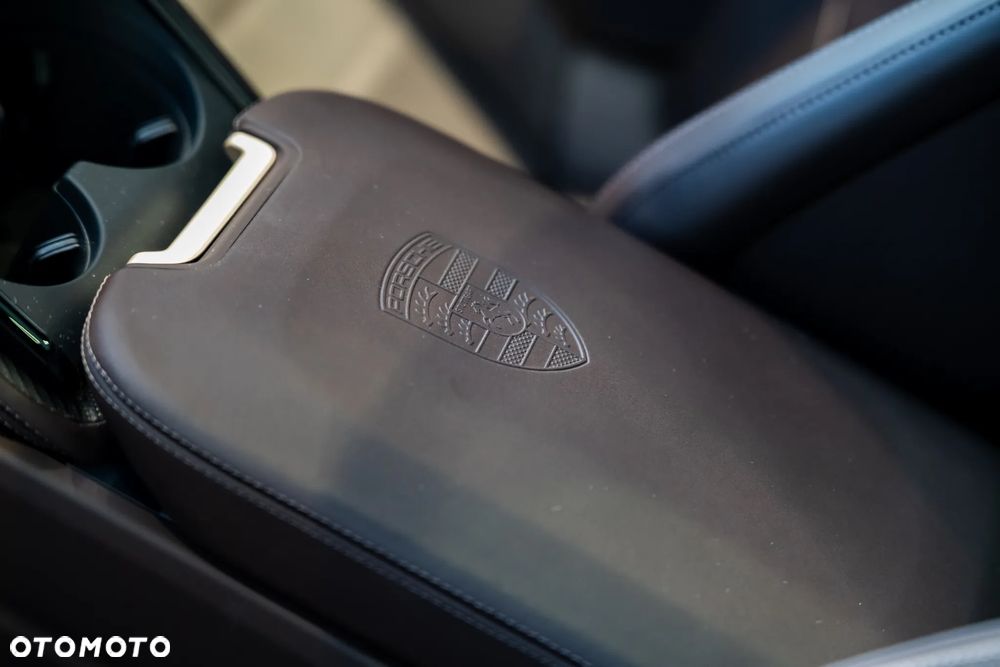 Porsche Panamera Turbo S E-Hybrid PHEV - 17