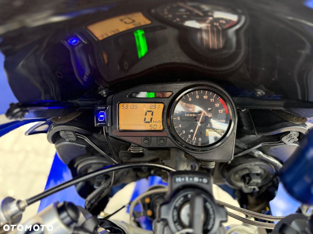 Honda CBR - 27