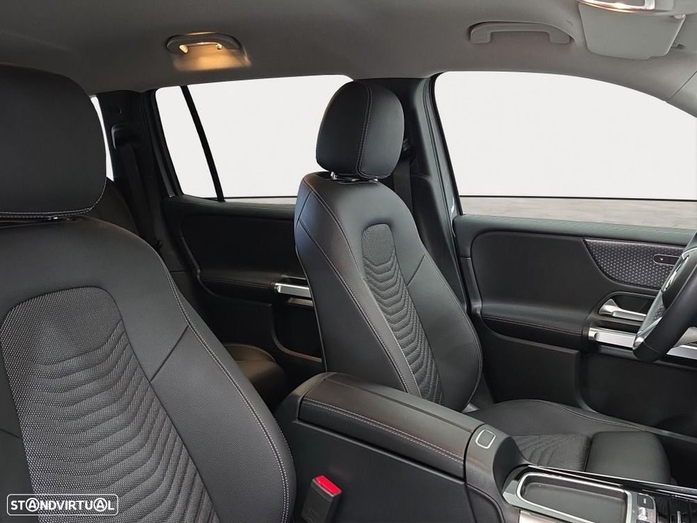 Mercedes-Benz GLB 180 d - 11