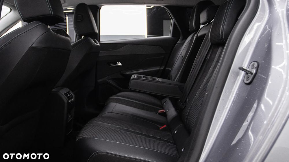 Peugeot 308 1.2 PureTech Allure S&S EAT8 - 18