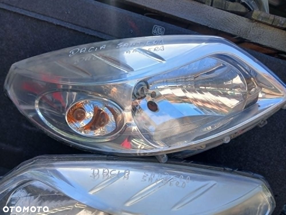 Dacia Sandero Lampa przednia lewa, prawa - 4