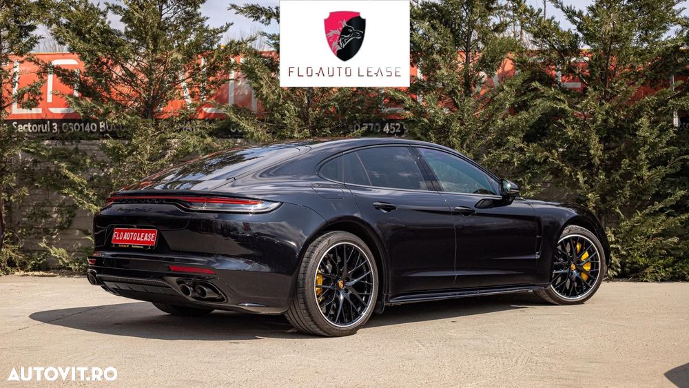 Porsche Panamera - 4