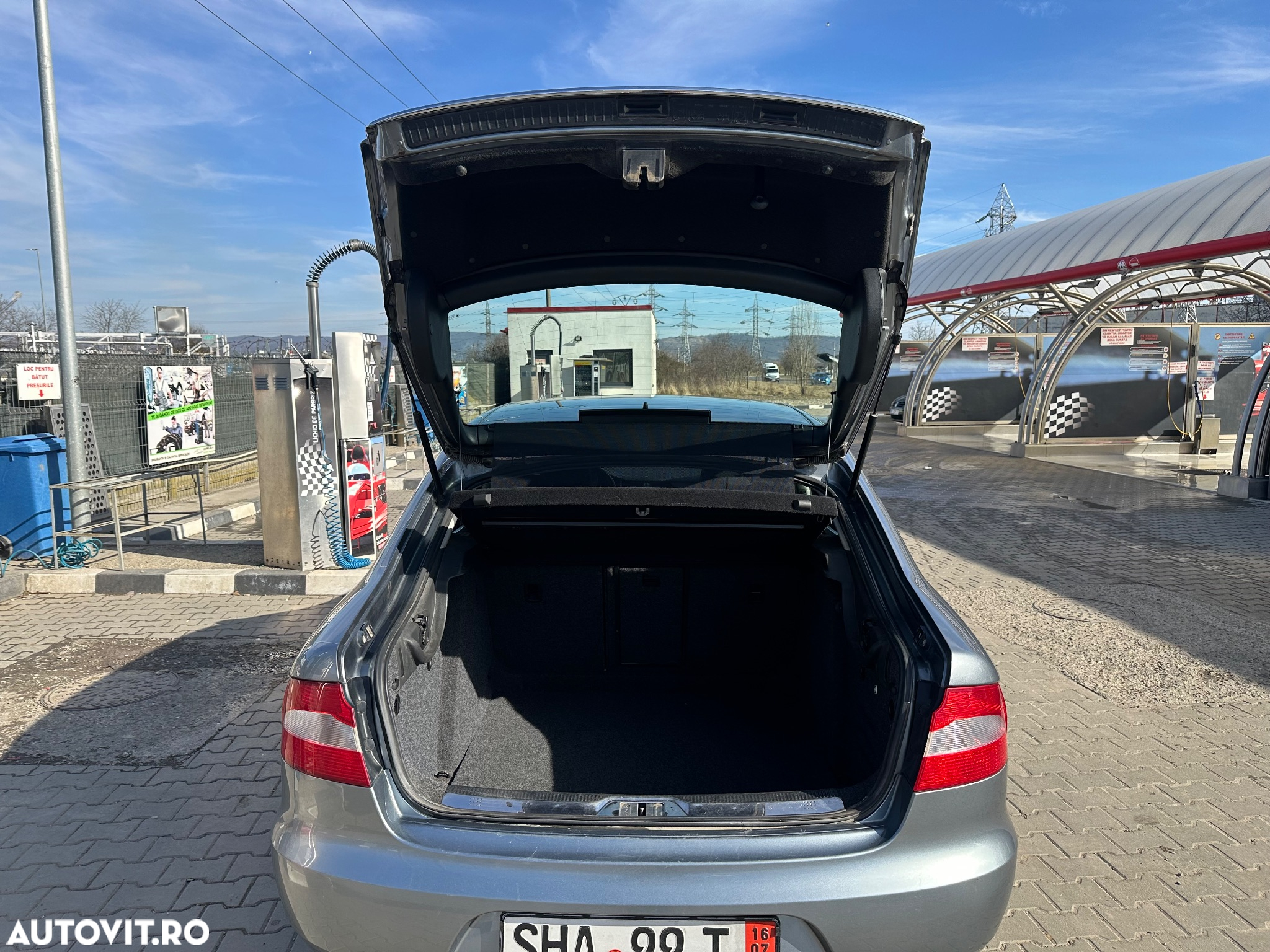 Skoda Superb 2.0 TDI 4x4 DSG Elegance - 11