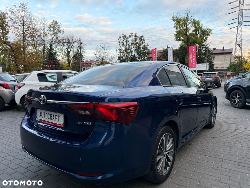 Toyota Avensis 2.0 Premium MS - 31