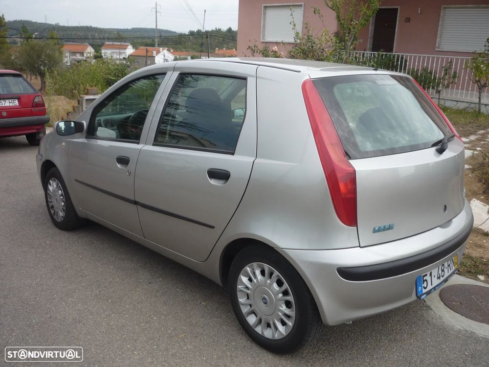 Fiat Punto 1.2 16V HLX - 1