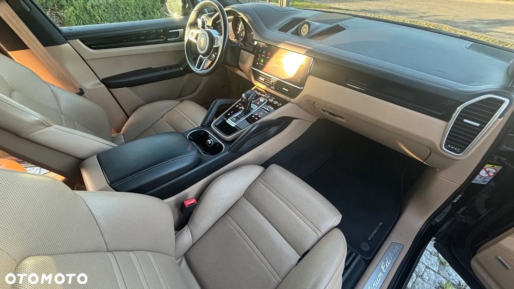 Porsche Cayenne Platinum Edition - 15