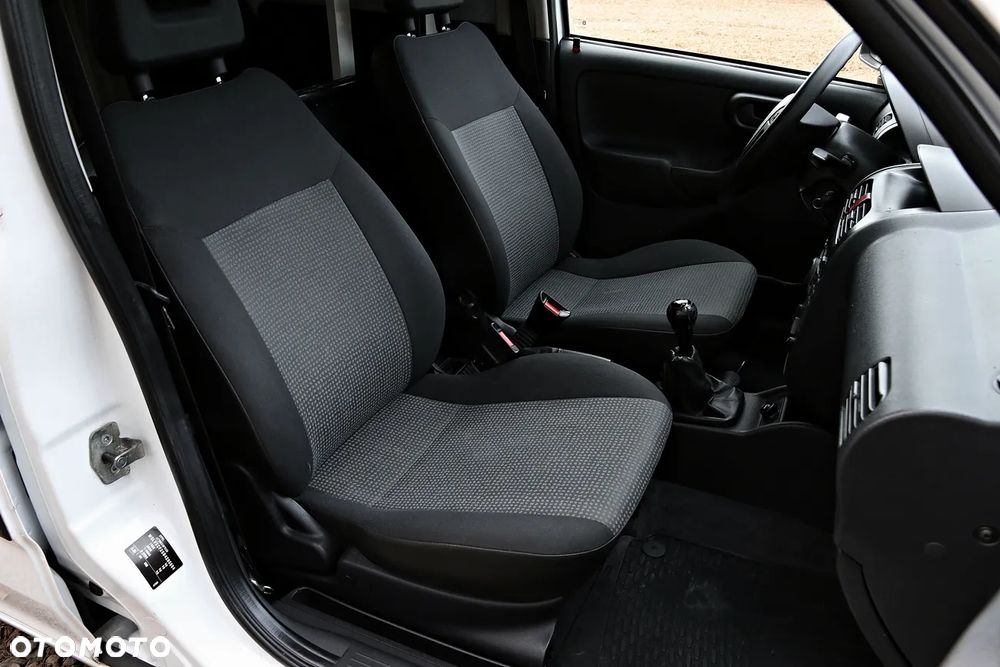 Opel Combo DPF Edition - 8