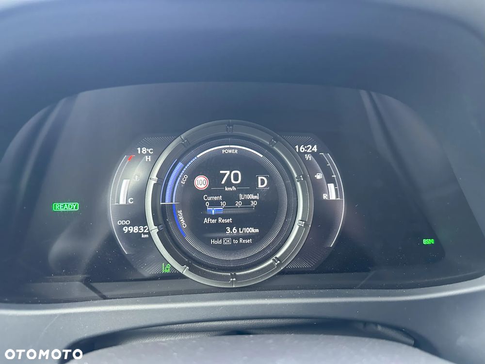 Lexus UX 250h F Sport AWD - 6