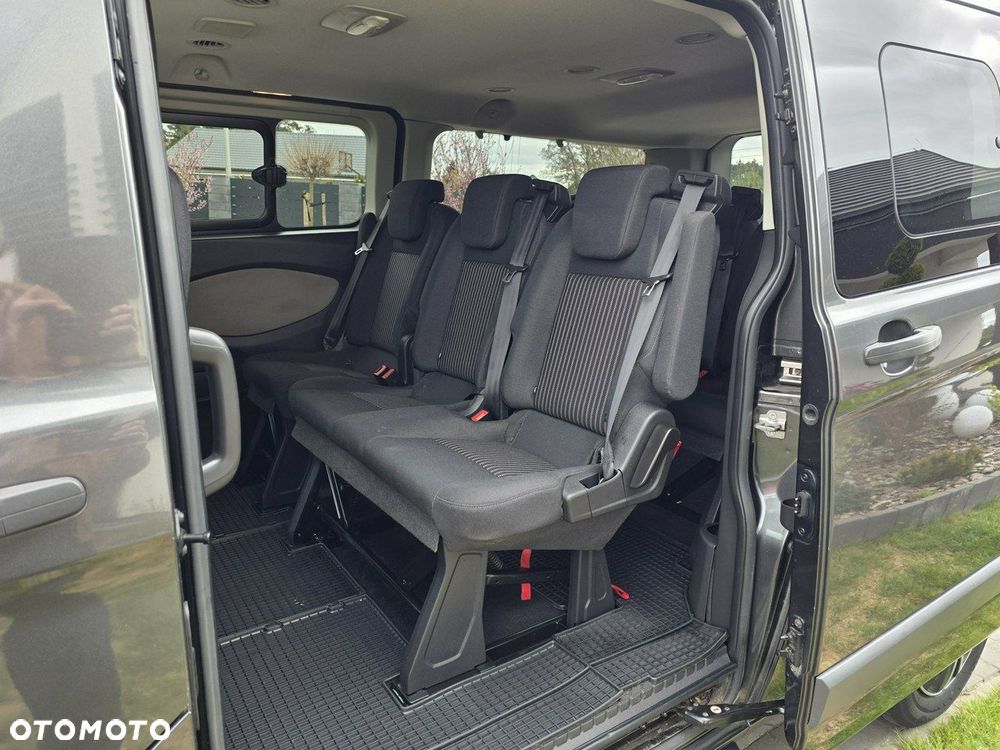 Ford Tourneo Custom - 7
