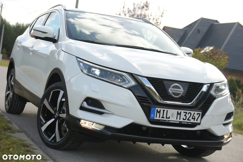 Nissan Qashqai 1.6 DIG-T TEKNA+ - 2