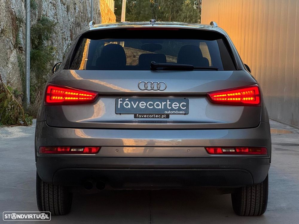 Audi Q3 2.0 TDi Business Line - 7