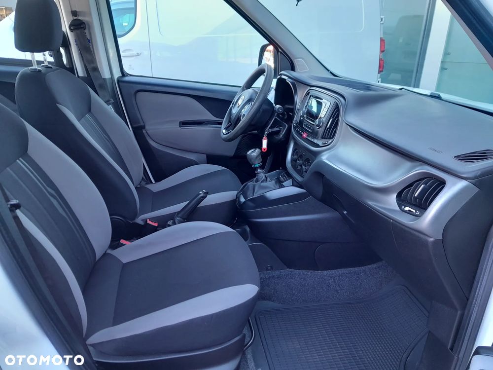 Fiat Doblo 1.4 16V Easy - 9