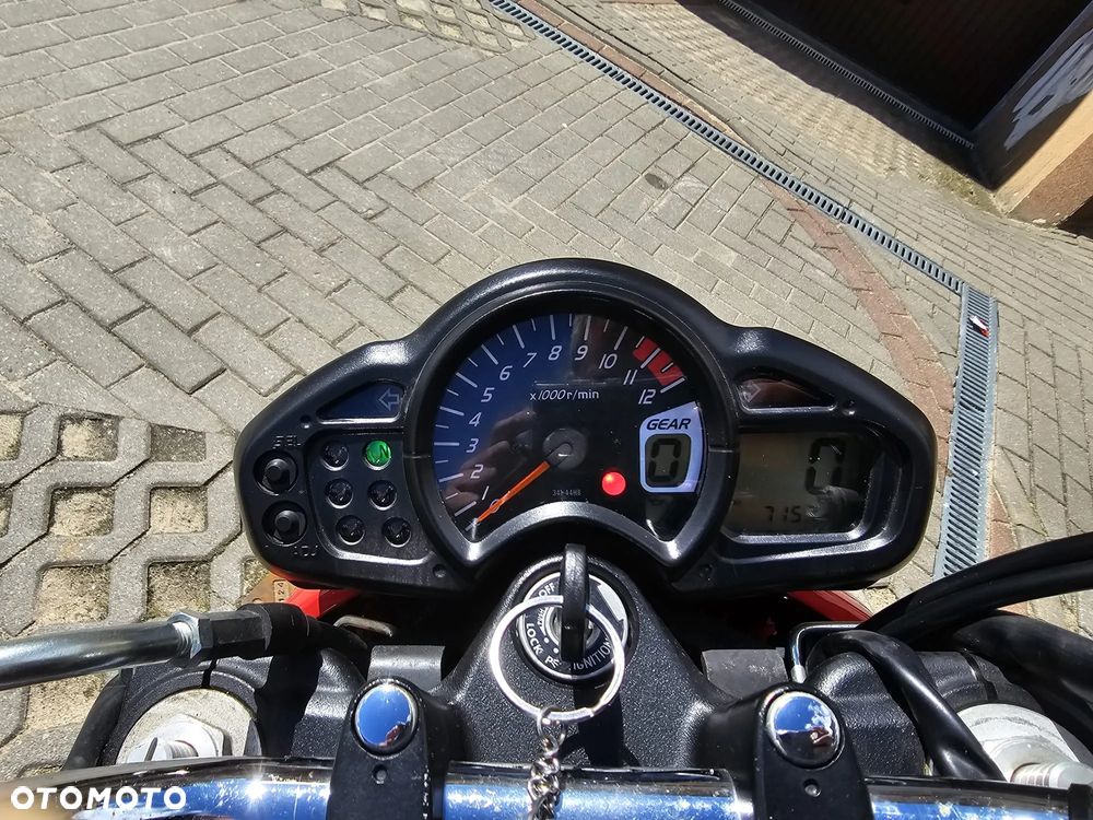 Suzuki Gladius - 3