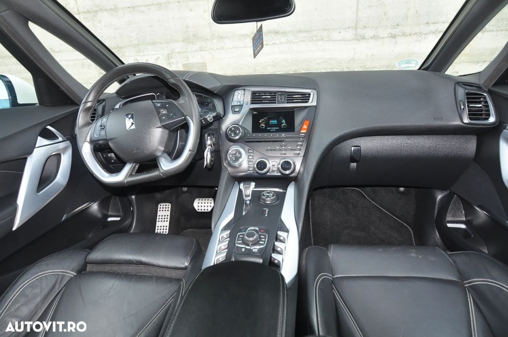 Citroën DS5 Hybrid4 EGS6 SportChic - 6