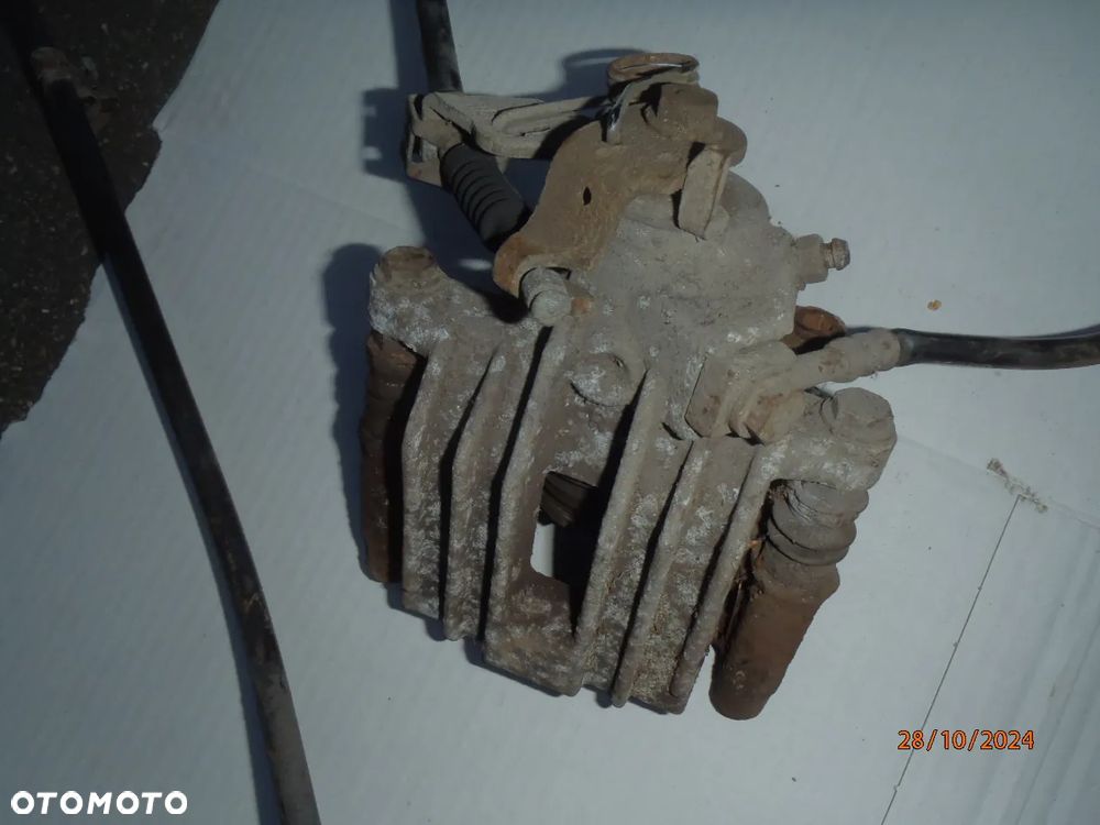 PIASTA CZOP koronka ucho wieszak wspornik zacisk jarzmo śruby z zawieszenie tył tylne belka golf IV pod abs - 12