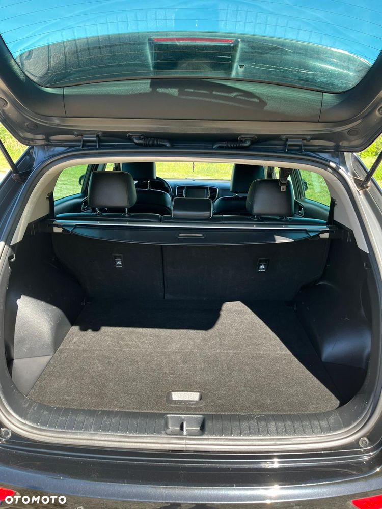 Kia Sportage 1.6 GDI 2WD ISG Dream-Team Edition - 15
