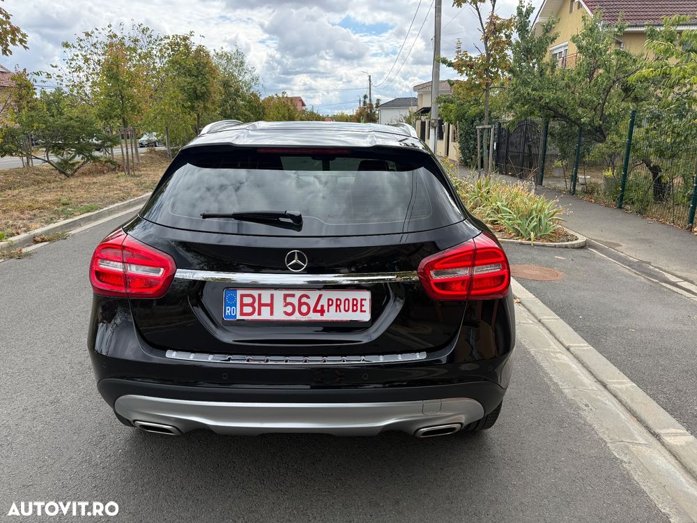 Mercedes-Benz GLA 180 - 8