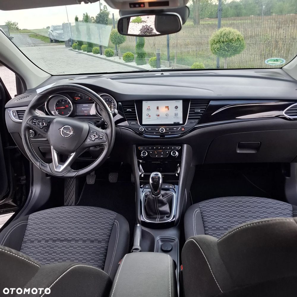 Opel Astra 1.4 T Dynamic - 18