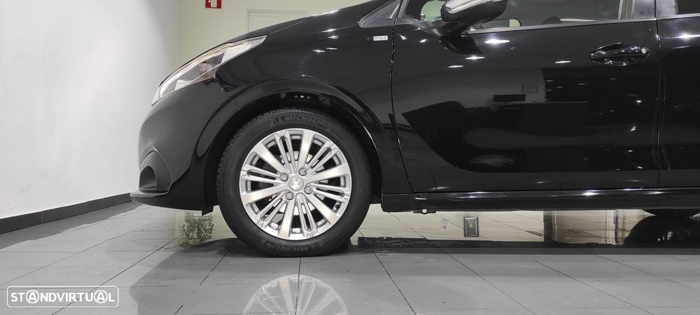 Peugeot 208 1.6 BlueHDi Style - 40