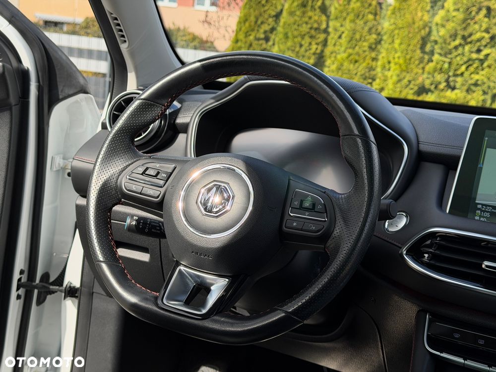 MG HS PHEV Luxury - 29