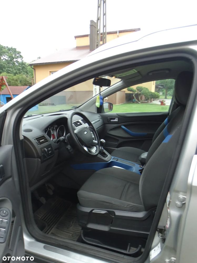 Ford Kuga 2.0 TDCi Titanium FWD - 16