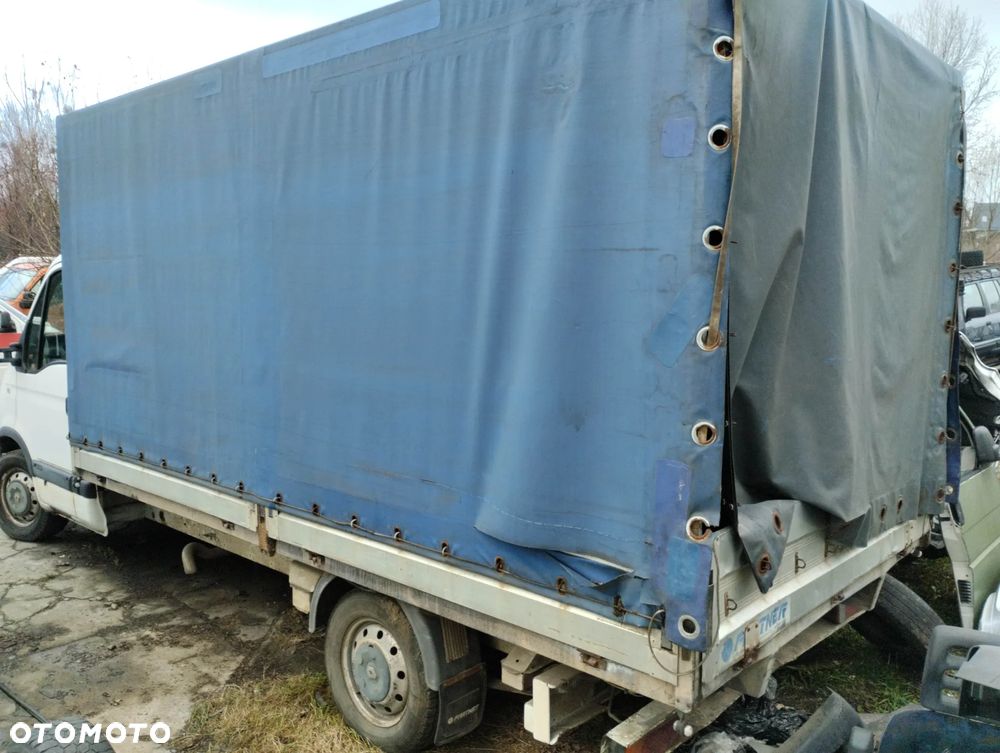 Skrzynia ładunkowa z plandeką do Renault Master - 4