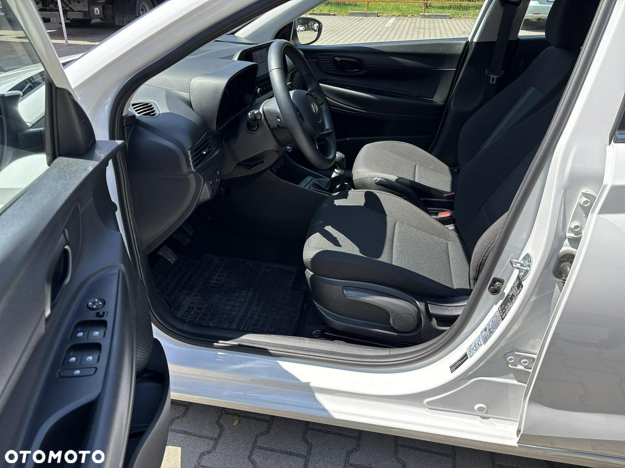 Hyundai i20 1.2 Pure - 11